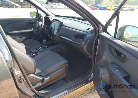 2025 Subaru Forester Hybrid Premium из США, поврежденный, VIN JF2SLSED3SH402916